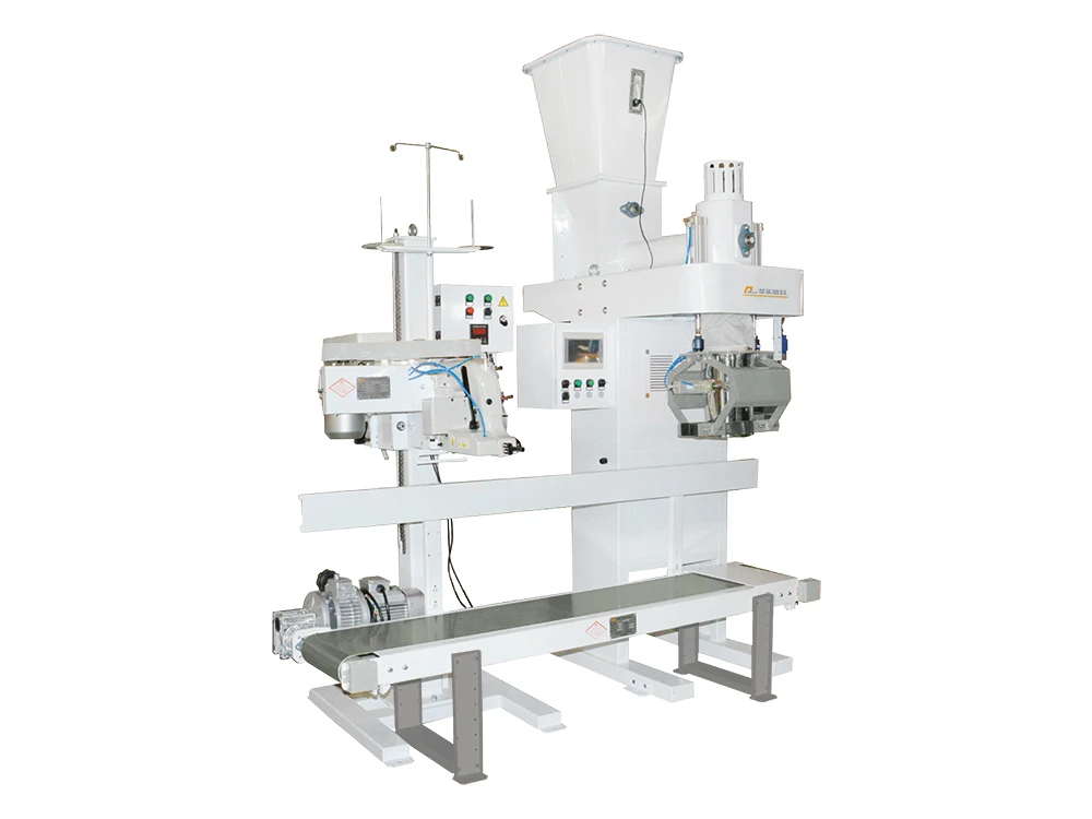 M&Aacute;QUINA DE COSTURA TFK